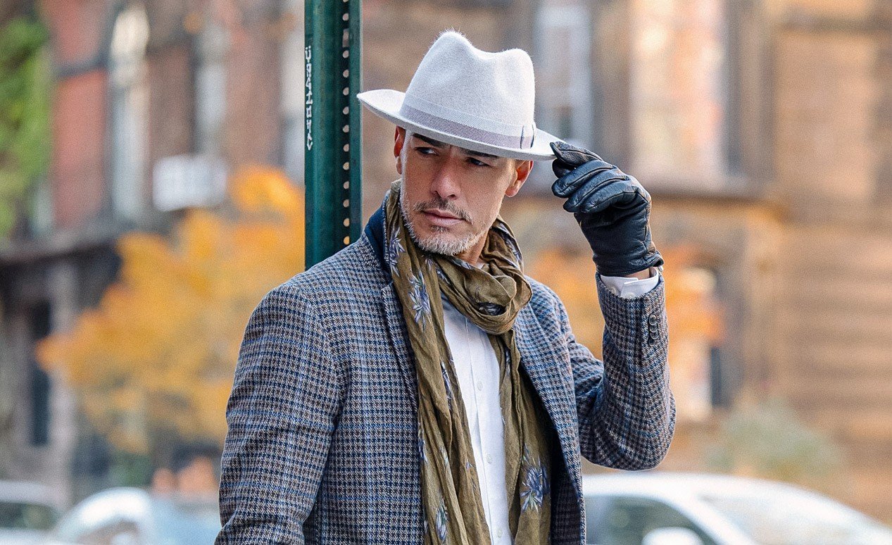 How to Wear a Hat - JJ Hat Center ®