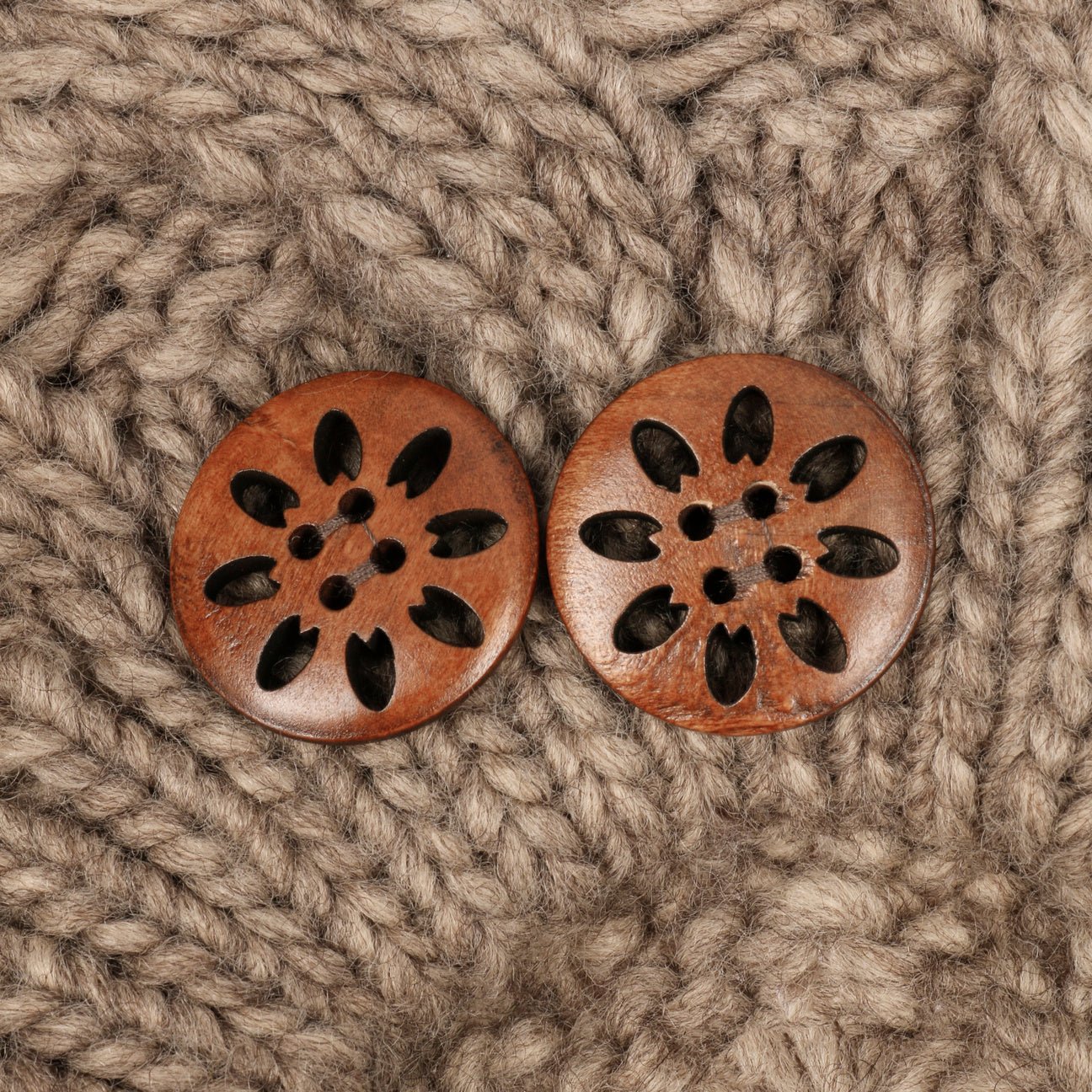 Jil Knit Beret with Buttons - JJ Hat Center ®